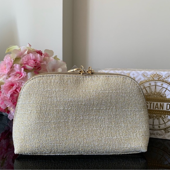 Dior cosmetic pouch Brand new Holiday 2024 comes with box Authentic ⭐️ - Picture 7 of 11